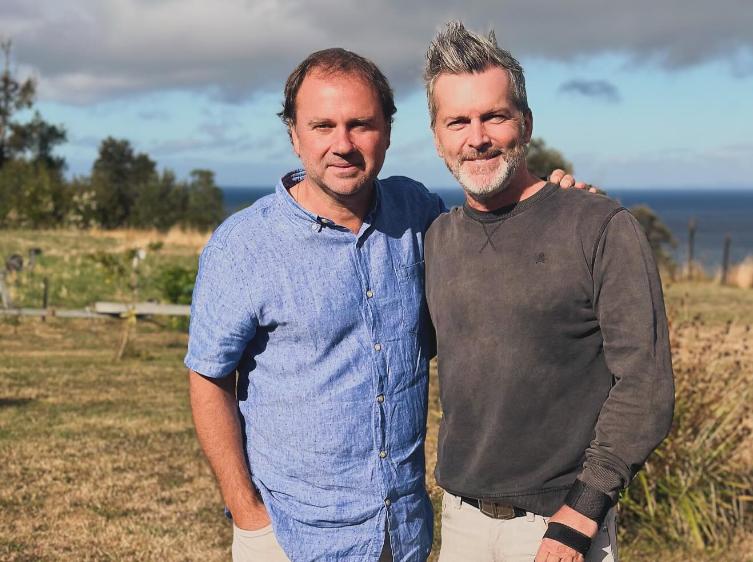 Cristián Sánchez junto al ex marido de Diana Bolocco, Gonzalo Cisternas.