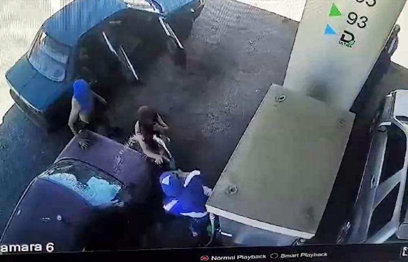 Bombero roció bencina a delincuentes