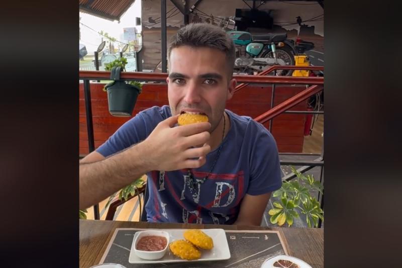 "Gemelos Viajeros" prueban las sopaipillas - Captura