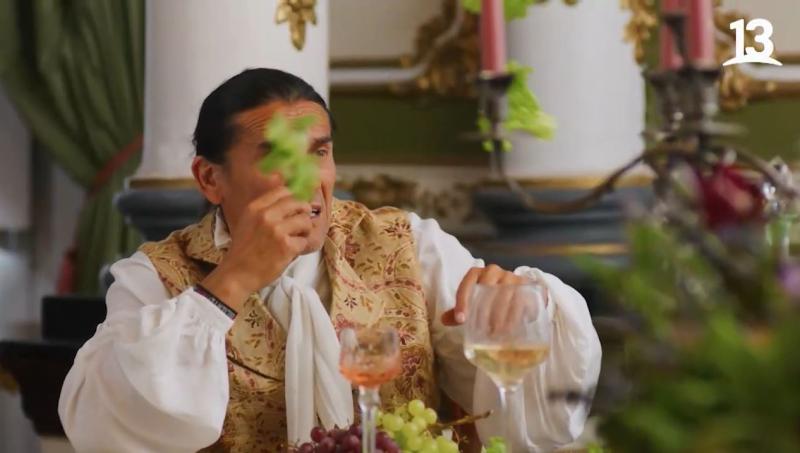 Guerra de comida frente a Coca Mendoza en el spot de Ganar o Servir