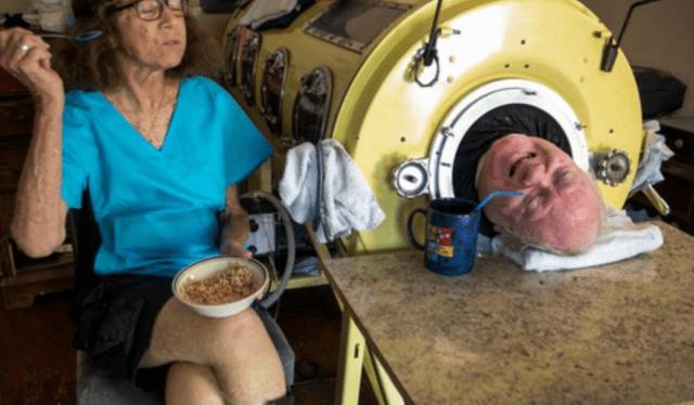 Paul Alexander, el hombre del pulmón de acero con Kathryn Gaines. Créditos: The Guardian