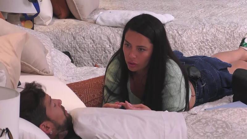 Daniela Aránguiz y Luis Mateucci se disculpan en Tierra Brava