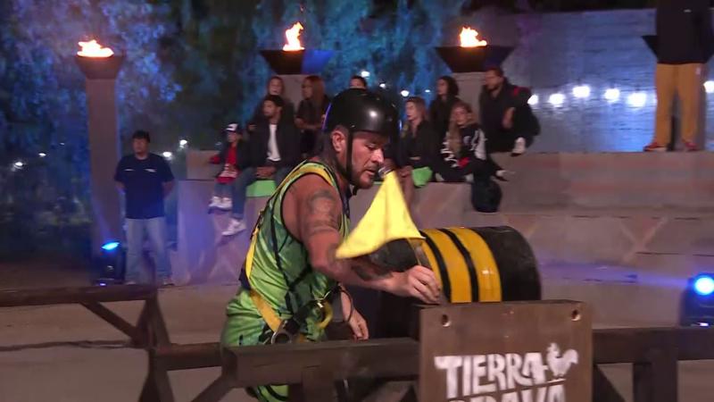 Junior Playboy en competencia de eliminación de Tierra Brava