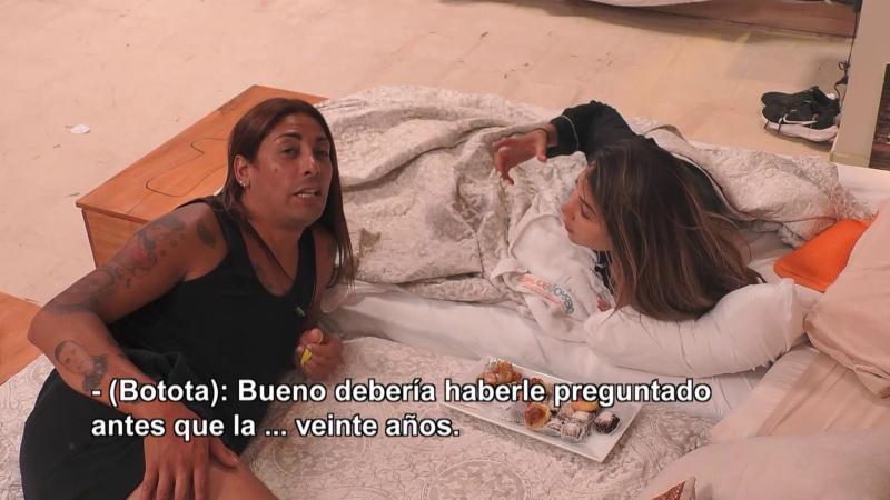 Botota y Chama se ríen de Daniela Aránguiz en Tierra Brava