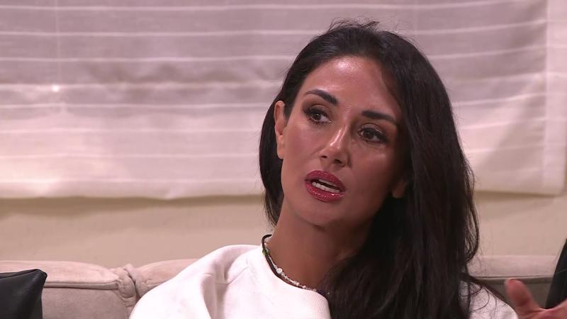 Pamela Díaz contesta preguntas del público en Tierra Brava