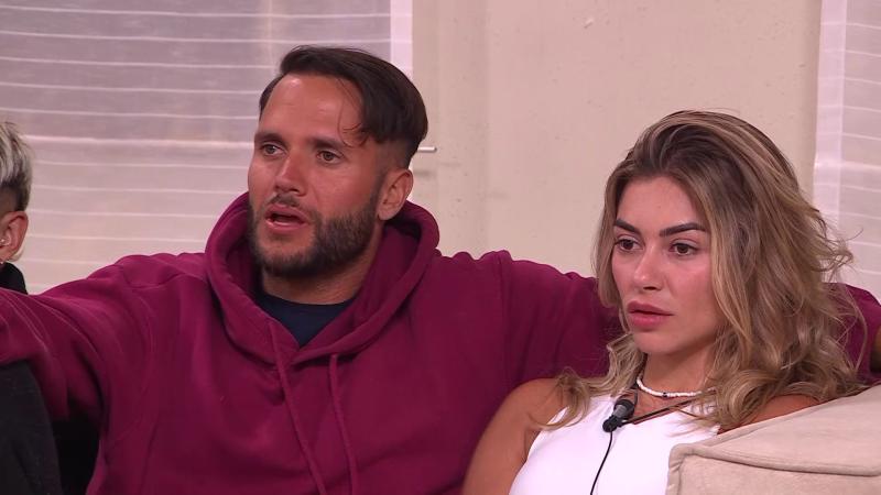 Fabio Agostini contesta preguntas del público en Tierra Brava