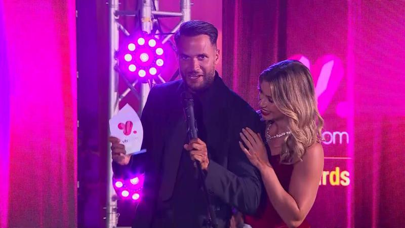 Fabio Agostini y Gabrieli Moreira en la presentación de los Tierra Brava Awards
