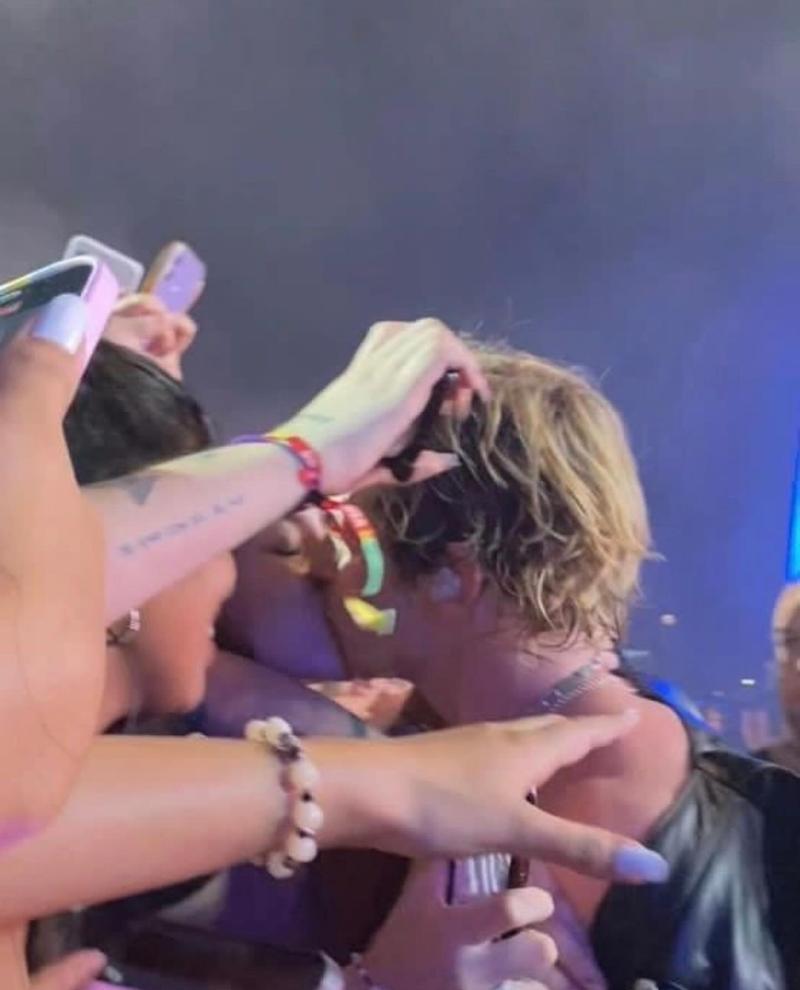 Integrante de The Driver Era besó a una fan - Créditos: Instagram @Ross_lynch
