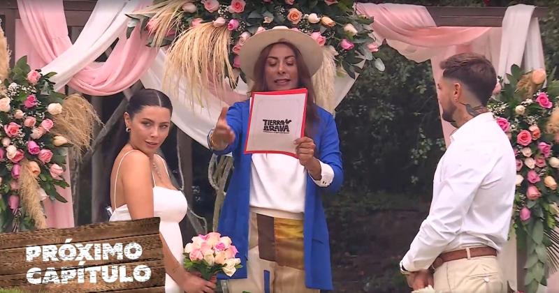 Daniela Aránguiz y Luis Mateucci en ceremonia de matrimonio