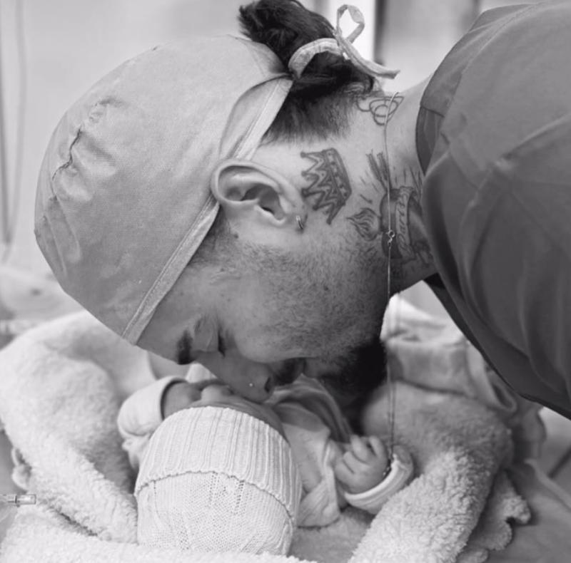 Maluma y su hija Paris