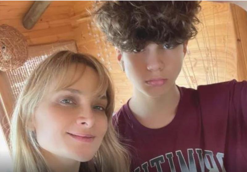 Nicole y su hijo, León