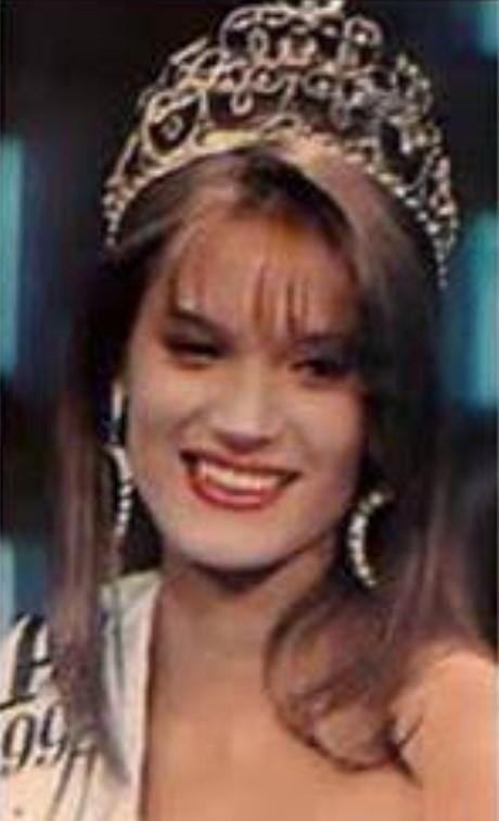 La esposa de Felipe Viel, Paula Caballero como Miss Chile, 1992