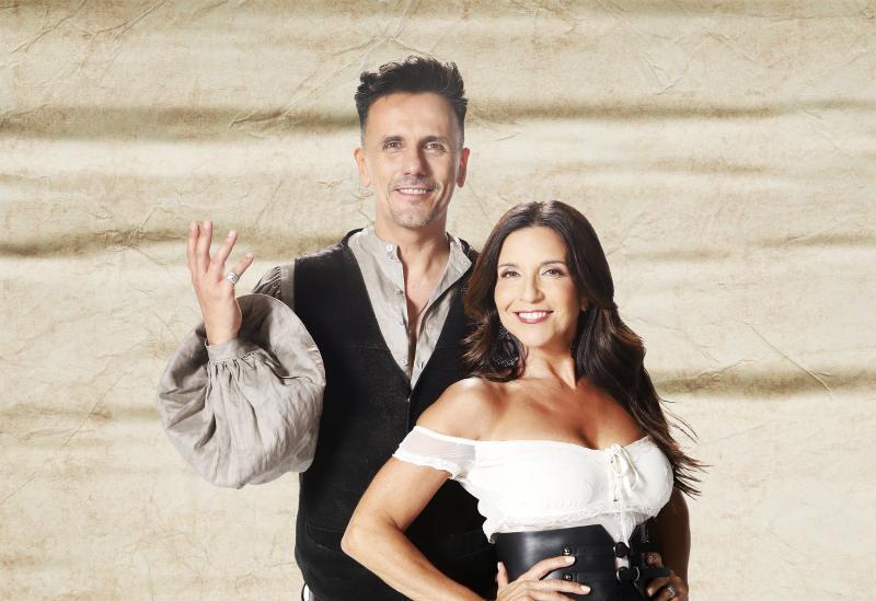 Sergio Lagos y Karla Constant, animadores de Ganar o Servir