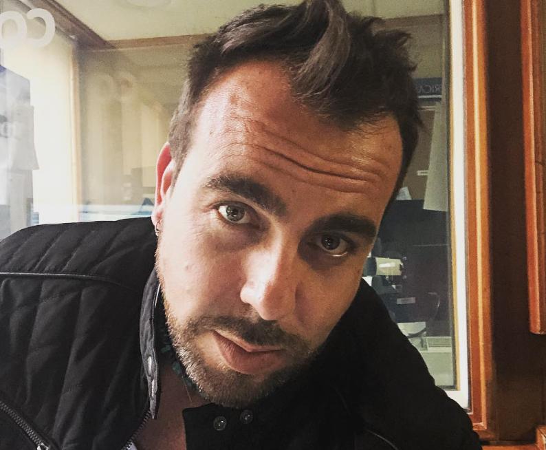 Aseguran que Francisco Kaminski se fue de carrete en Brasil luego de que Carla Jara descubriera sus conversaciones con Camila Andrade.