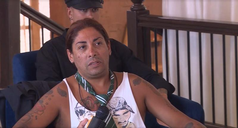 Botota Fox interroga a Luis Mateucci en Tierra Brava