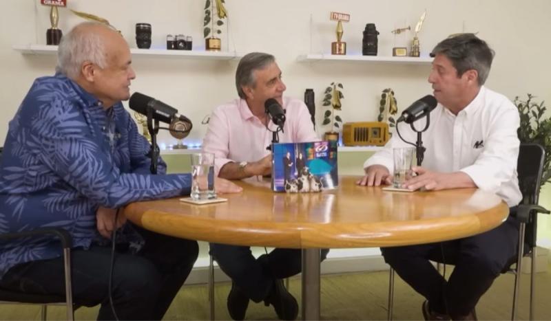 Álvaro Salas, Kike Morandé y Raúl Alcaíno en el programa de YouTube "Canal Kike 21"