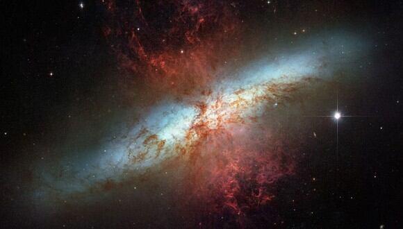 Estrellas en galaxia M82. Créditos: NASA