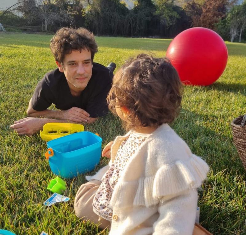 Matías Oviedo y su hija con Macarena Sarras - Instagram