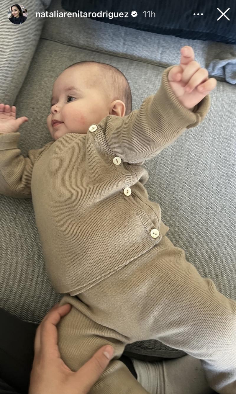 Arenita comparte tiernos registro de su hija Luisa - Instagram