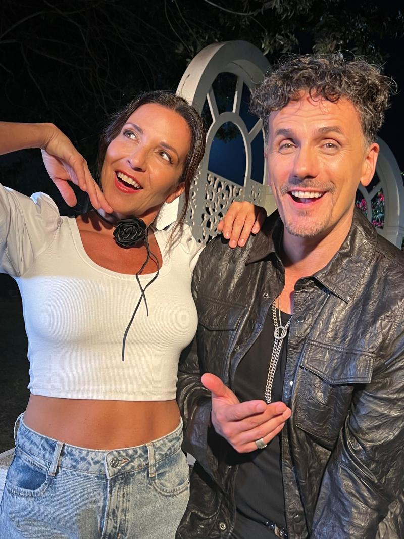 Sergio Lagos y Karla Constant, animadores de Ganar o Servir