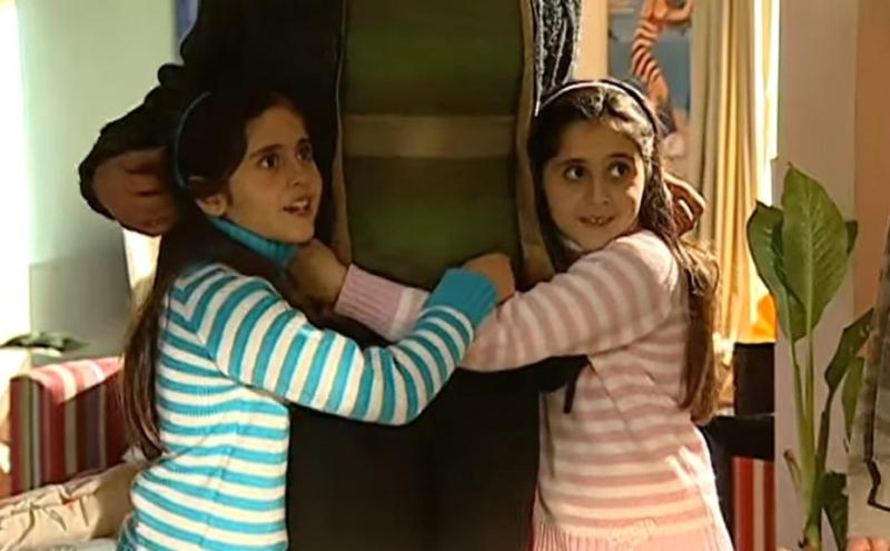 Josefina y Colomba Dumay en 'Papy Ricky' de Canal 13