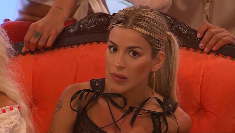 Oriana Marzoli impactada por los peluches del Poeta en Ganar o Servir