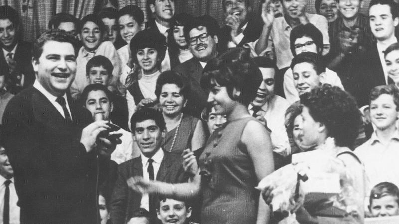 "Sábados Gigantes", uno de los programas de la señal del recuerdo de REC TV