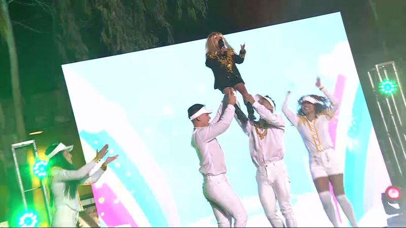 Miguelito imita a Xuxa en Tierra Brava