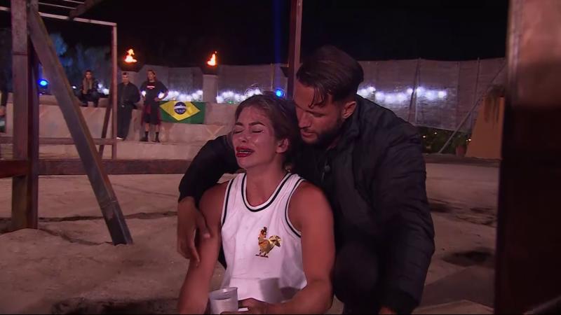 Fabio Agostini consoló a Gabrieli Moreira en Tierra Brava