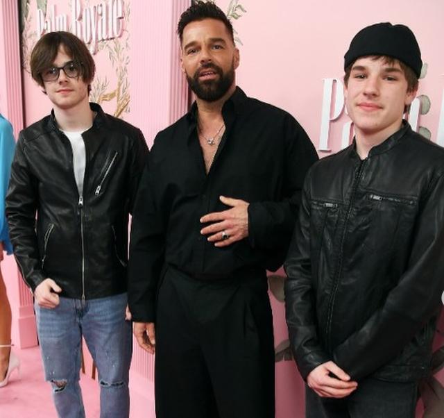Ricky Martin y sus hijos Matteo y Valentino | Instagram @enowlatino