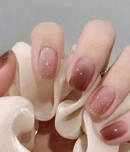 Las uñas coreanas son tendencia - Pinterest Liana