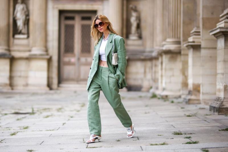 Seis looks para ir a la oficina este otoño - Elle