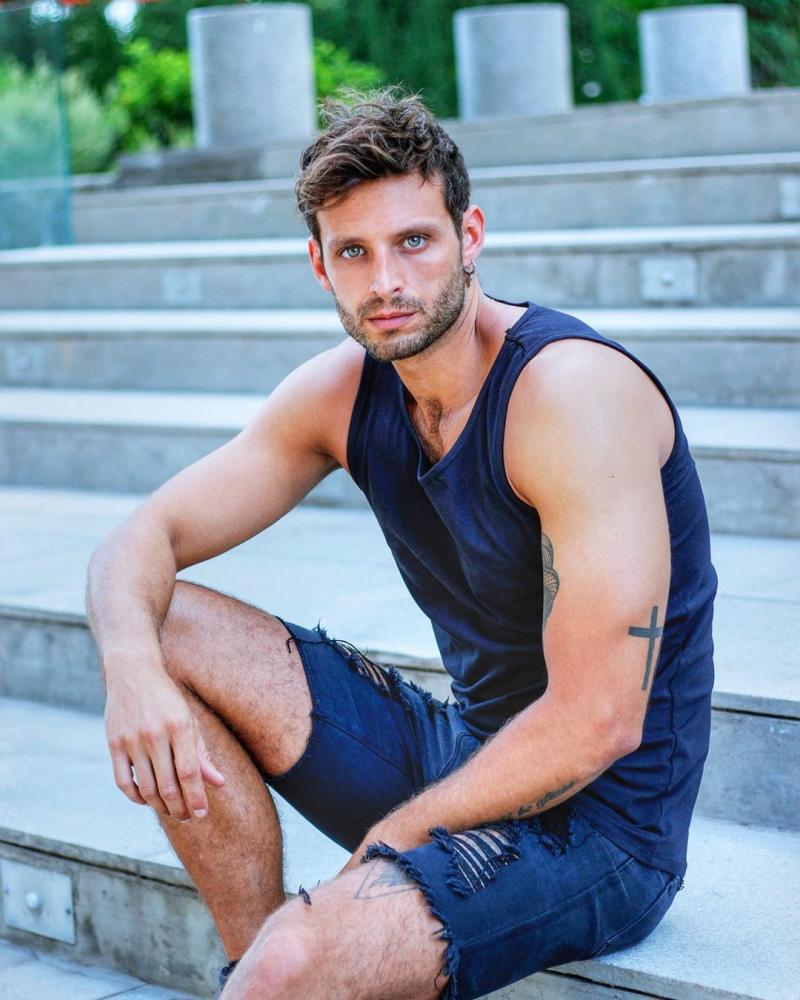 Christian Mujica - Instagram @christianmujicaa