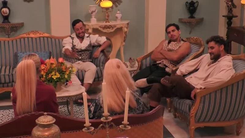 Austin junto a los señores