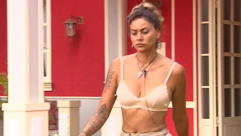 Camila Recabarren después de atacar a Botota Fox