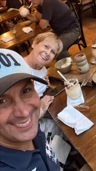 Patricio Sotomayor dio a conocer muerte de su madre en redes sociales