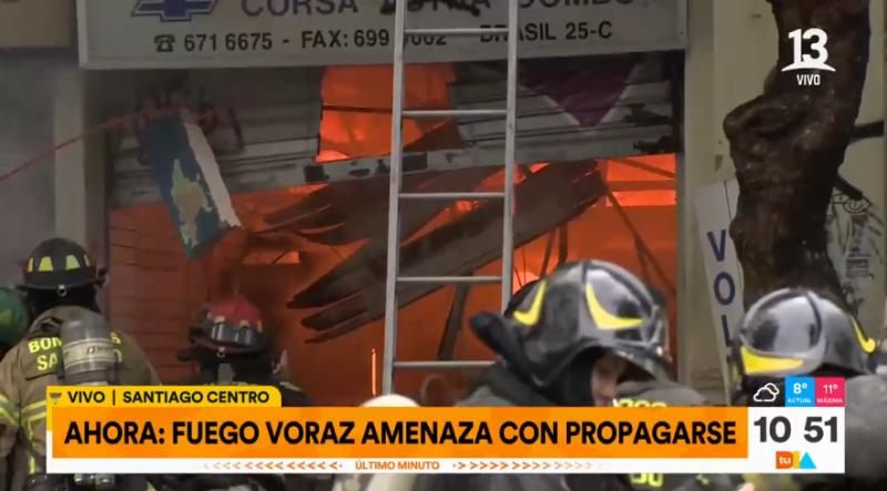 Incendio en barrio Brasil causa preocupación en Santiago - Créditos: Tu Día