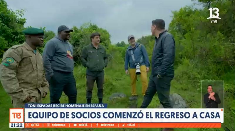 Toni Espadas junto al equipo de Socios por el Mundo - Créditos: T13