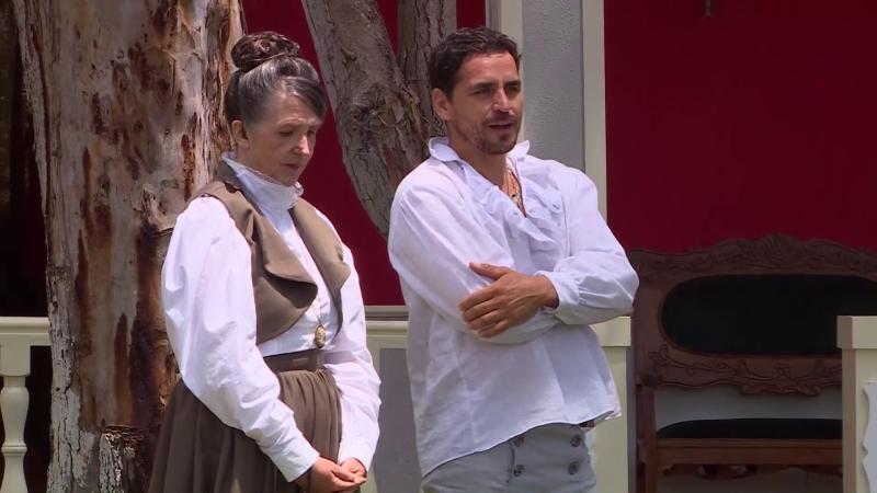 Pangal y Amanda en Ganar o Servir