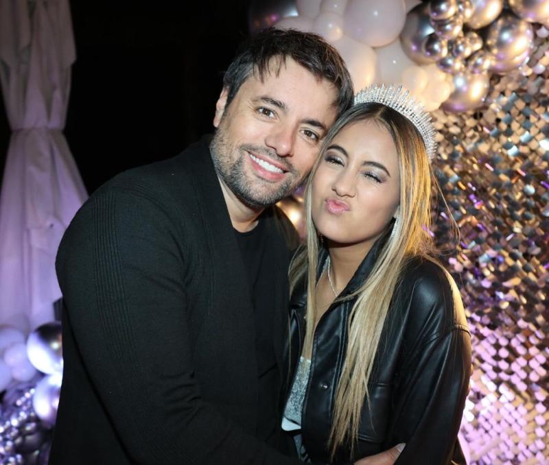 Daniel Valenzuela y su hija mayor con Paloma Aliaga - Instagram