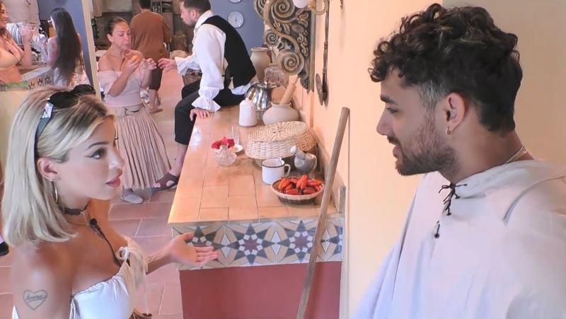 Austin y Oriana hablan en privado en Ganar o Servir