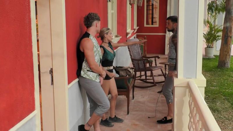 Oriana pide cambio de cama en Ganar o Servir