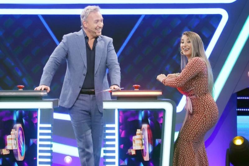 Perla Ilich en "¡Qué Dice Chile! Prime"