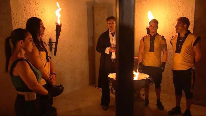 Sergio y los participantes antes de un duelo de eliminación