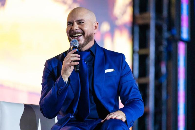 Pitbull reaccionó a escena hot de Bridgerton - Créditos: Instagram