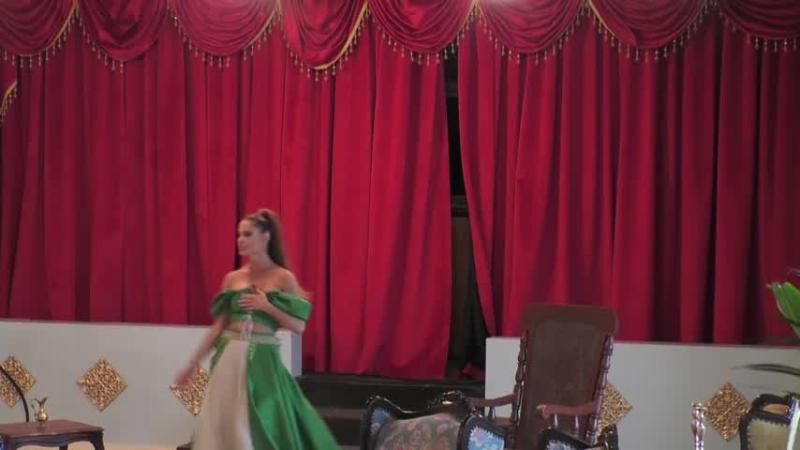 Gala saliendo del lugar después de Rai