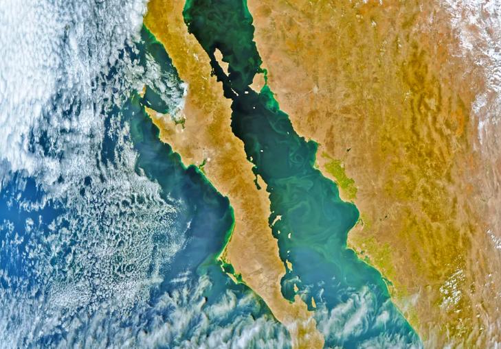 Imagen de la NASA del Golfo de California conocido como Mar de Cortés