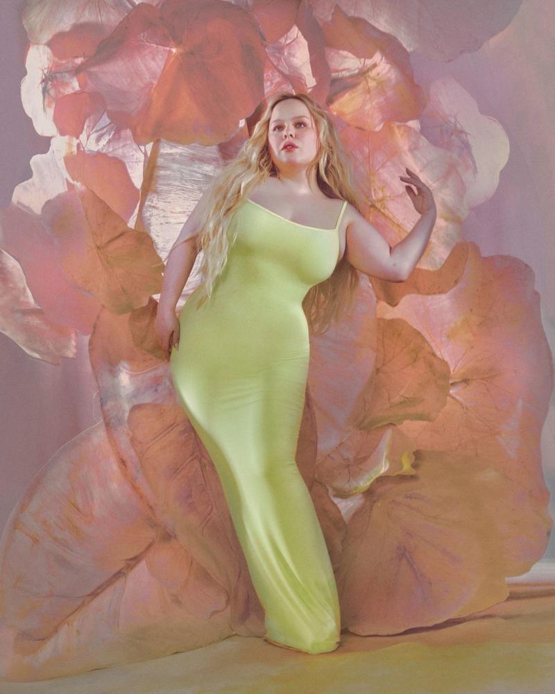 SKIMS - Instagram @skims