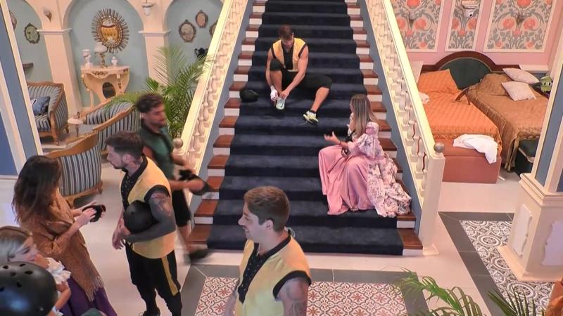 Fabio Agostini en la escalera de Ganar o Servir