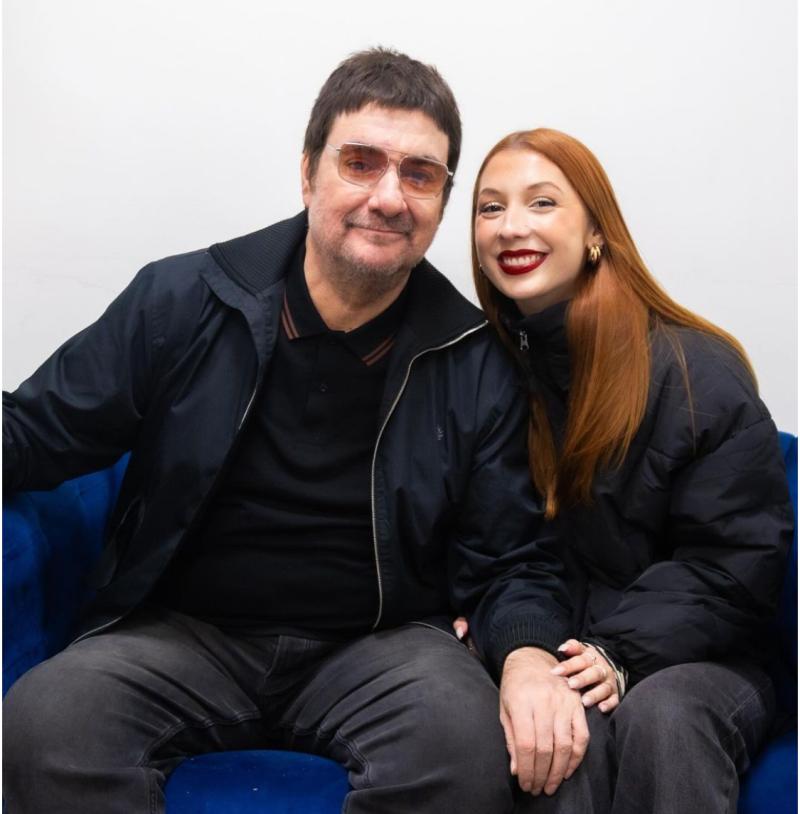 Álvaro Henríquez y su hija Olivia - Instagram